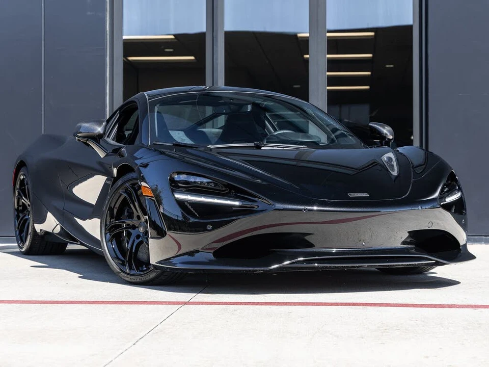2026 McLaren 750S Coupe - Image 3 of 31