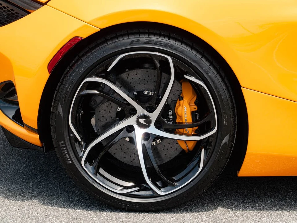 2026 McLaren 750S Coupe - Image 25 of 25