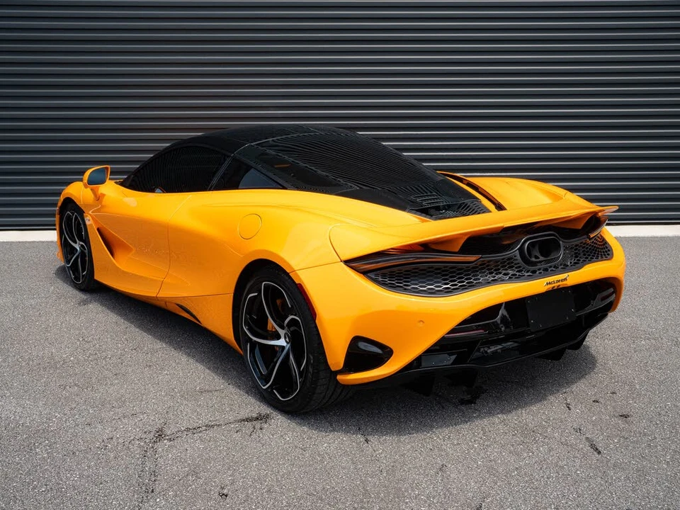 2026 McLaren 750S Coupe - Image 3 of 25