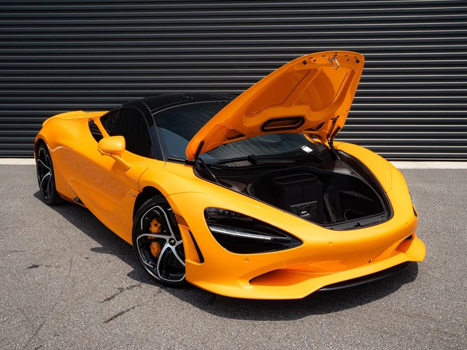 2026 McLaren 750S Coupe - Image 20 of 25