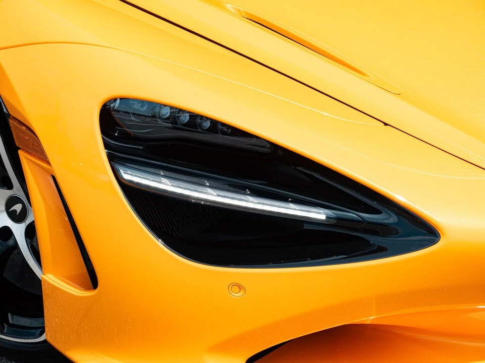 2026 McLaren 750S Coupe - Image 23 of 25