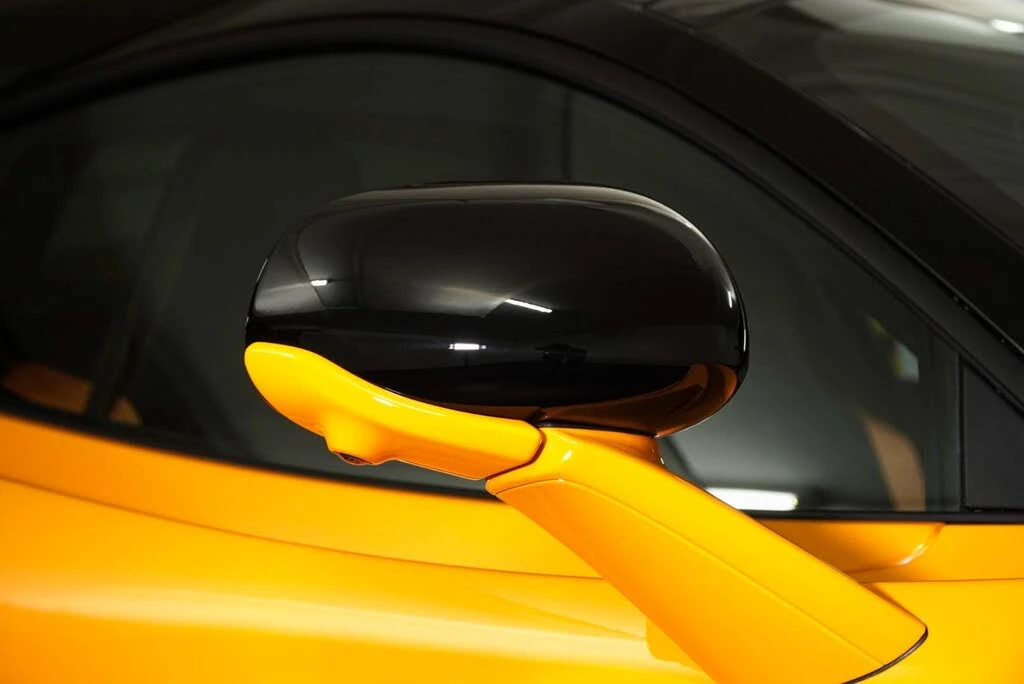 2026 McLaren 750S Coupe - Image 14 of 31