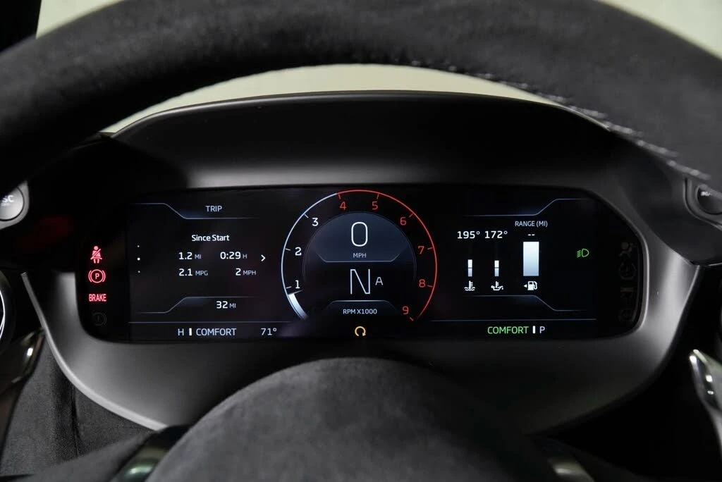 2026 McLaren 750S Coupe - Image 4 of 31