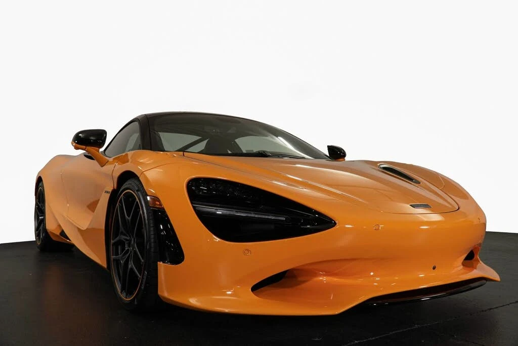 2026 McLaren 750S Coupe - Image 13 of 31