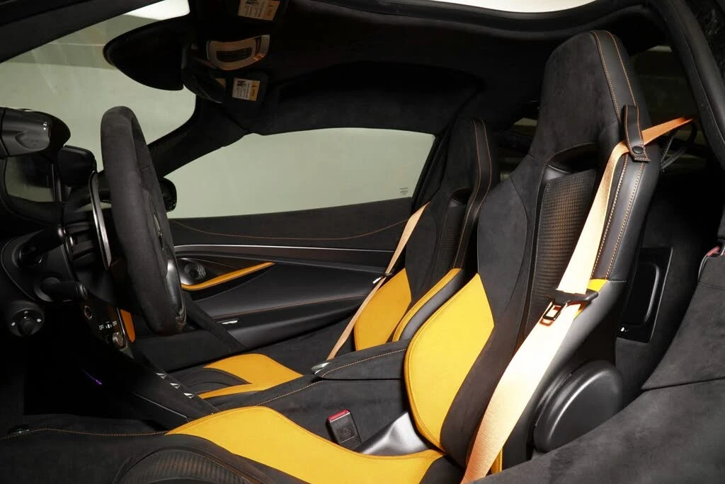 2026 McLaren 750S Coupe - Image 20 of 31
