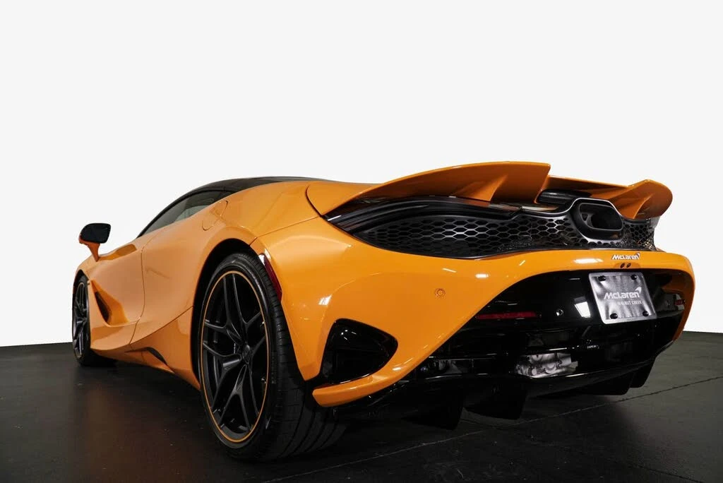 2026 McLaren 750S Coupe - Image 8 of 31