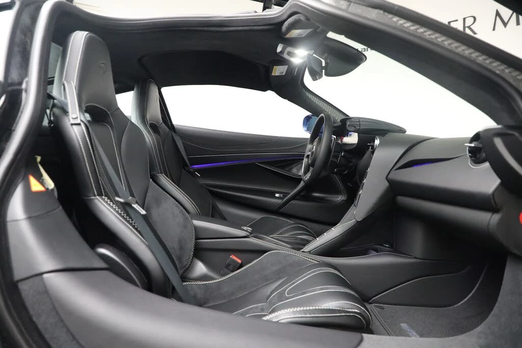2026 McLaren 750S Coupe - Image 20 of 29