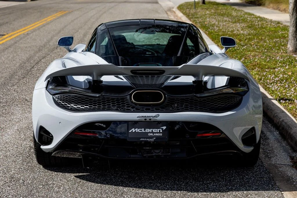 2026 McLaren 750S Coupe - Image 7 of 31