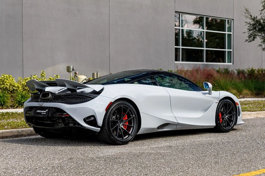 2026 McLaren 750S Coupe - Image 8 of 31