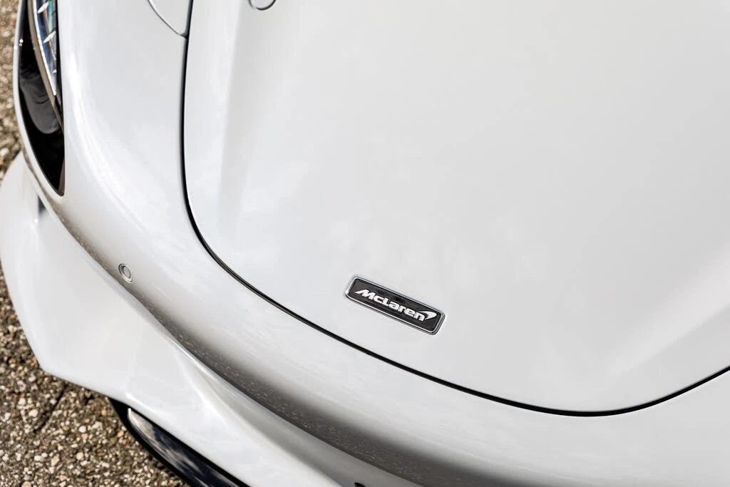 2026 McLaren 750S Coupe - Image 14 of 31