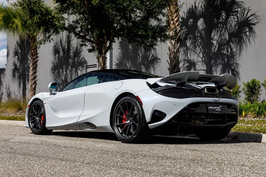 2026 McLaren 750S Coupe - Image 6 of 31
