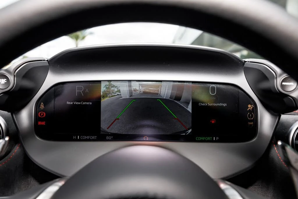 2026 McLaren 750S Coupe - Image 27 of 31