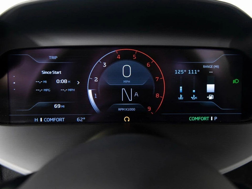 2026 McLaren 750S Coupe - Image 15 of 31