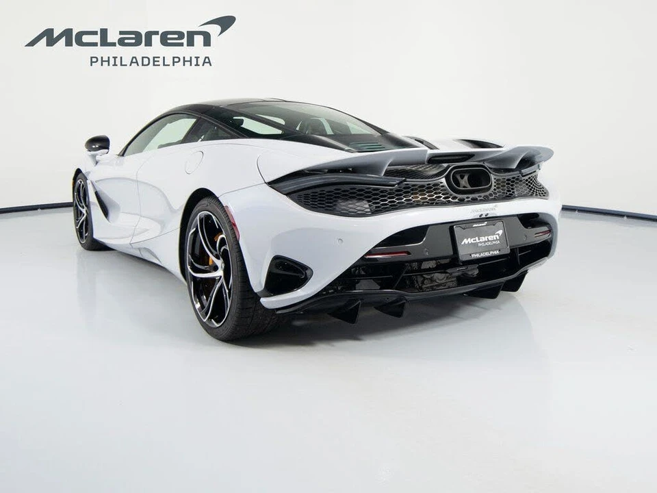 2026 McLaren 750S Coupe - Image 6 of 31