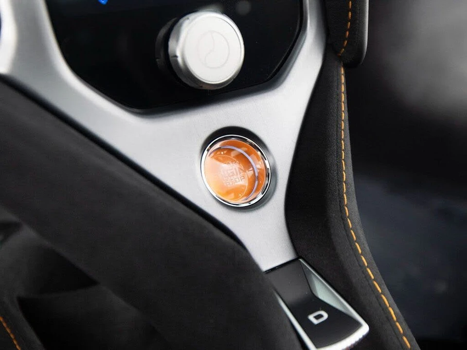 2026 McLaren 750S Coupe - Image 21 of 31