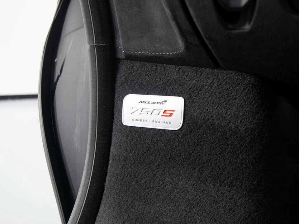 2026 McLaren 750S Coupe - Image 29 of 31