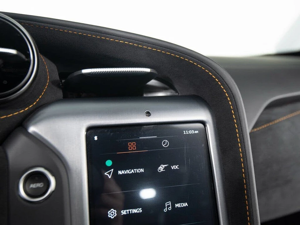 2026 McLaren 750S Coupe - Image 18 of 31