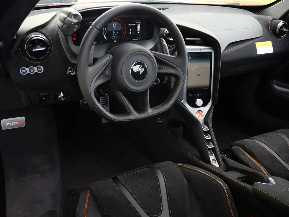 2026 McLaren 750S Coupe - Image 8 of 27