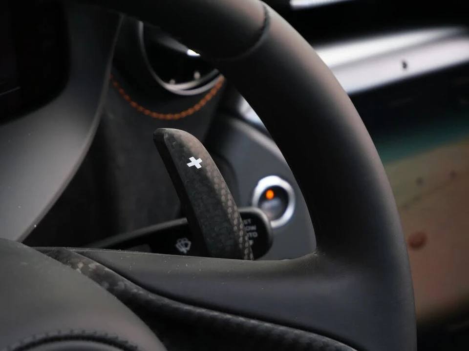 2026 McLaren 750S Coupe - Image 12 of 27