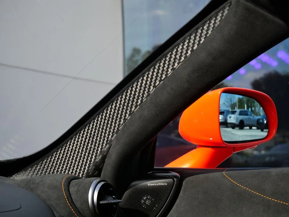 2026 McLaren 750S Coupe - Image 13 of 27