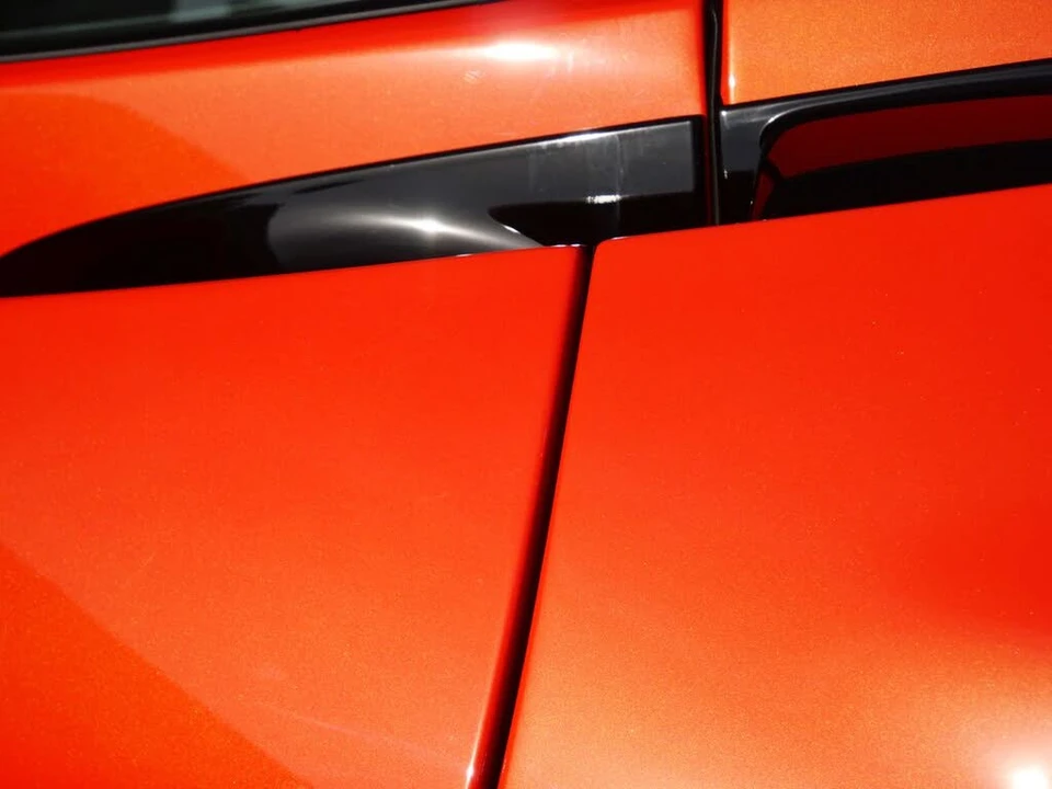 2026 McLaren 750S Coupe - Image 14 of 27