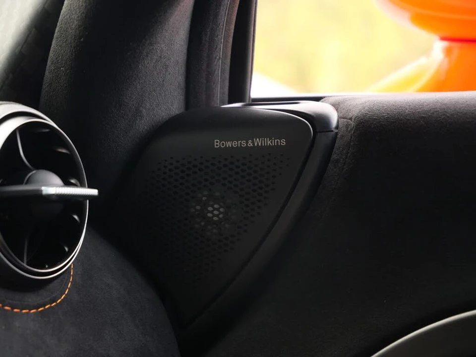 2026 McLaren 750S Coupe - Image 25 of 27