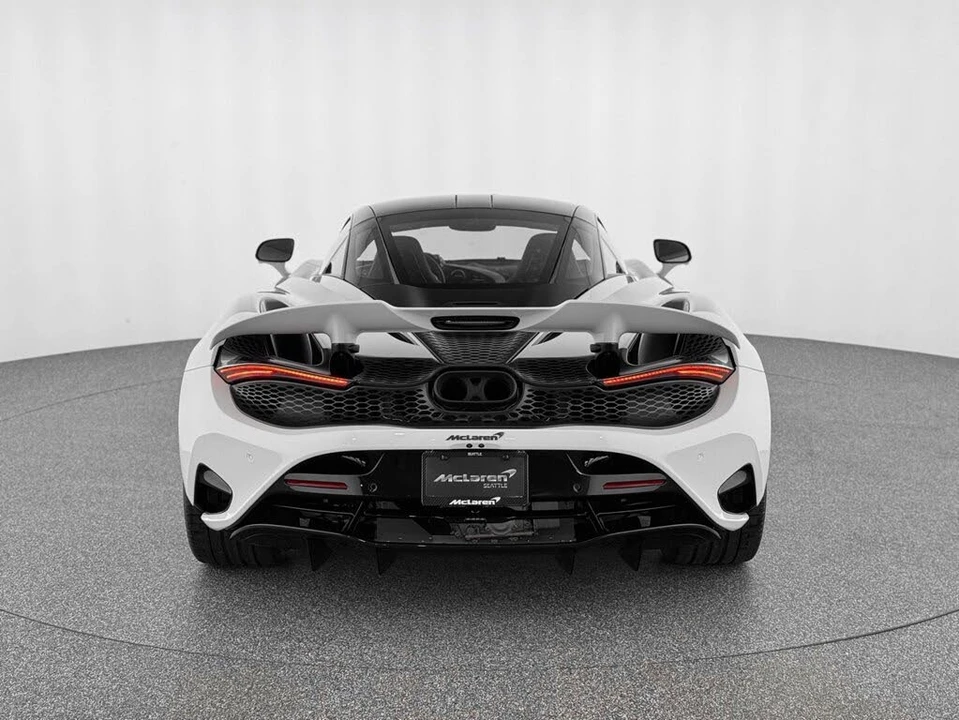 2026 McLaren 750S Coupe - Image 4 of 31