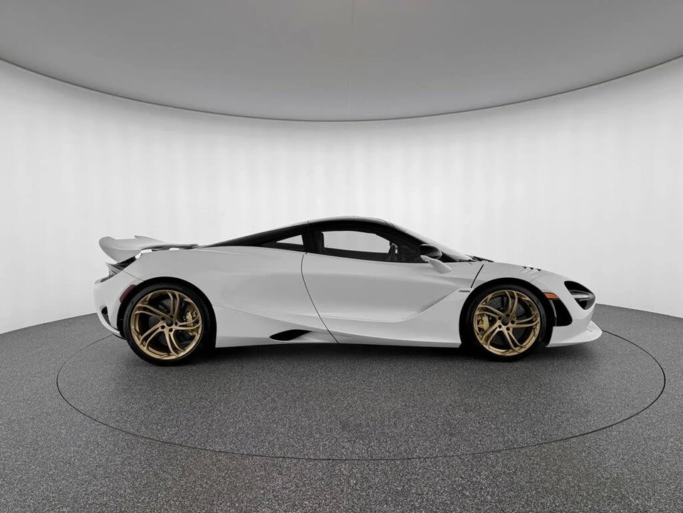 2026 McLaren 750S Coupe - Image 7 of 31