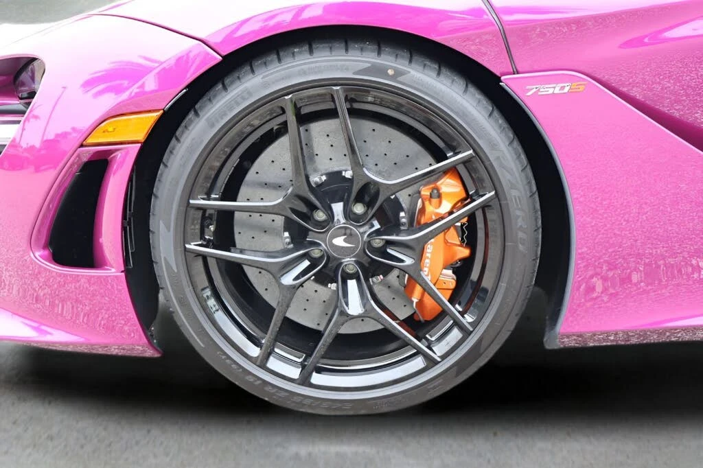 2026 McLaren 750S Coupe - Image 25 of 28