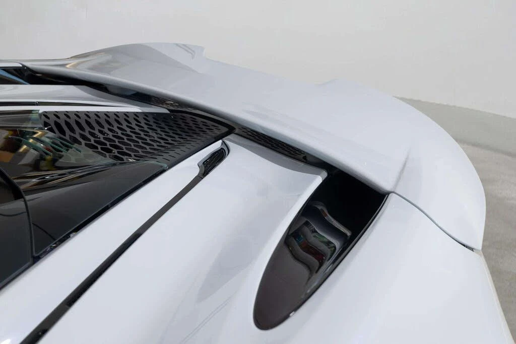 2026 McLaren 750S Coupe - Image 17 of 31