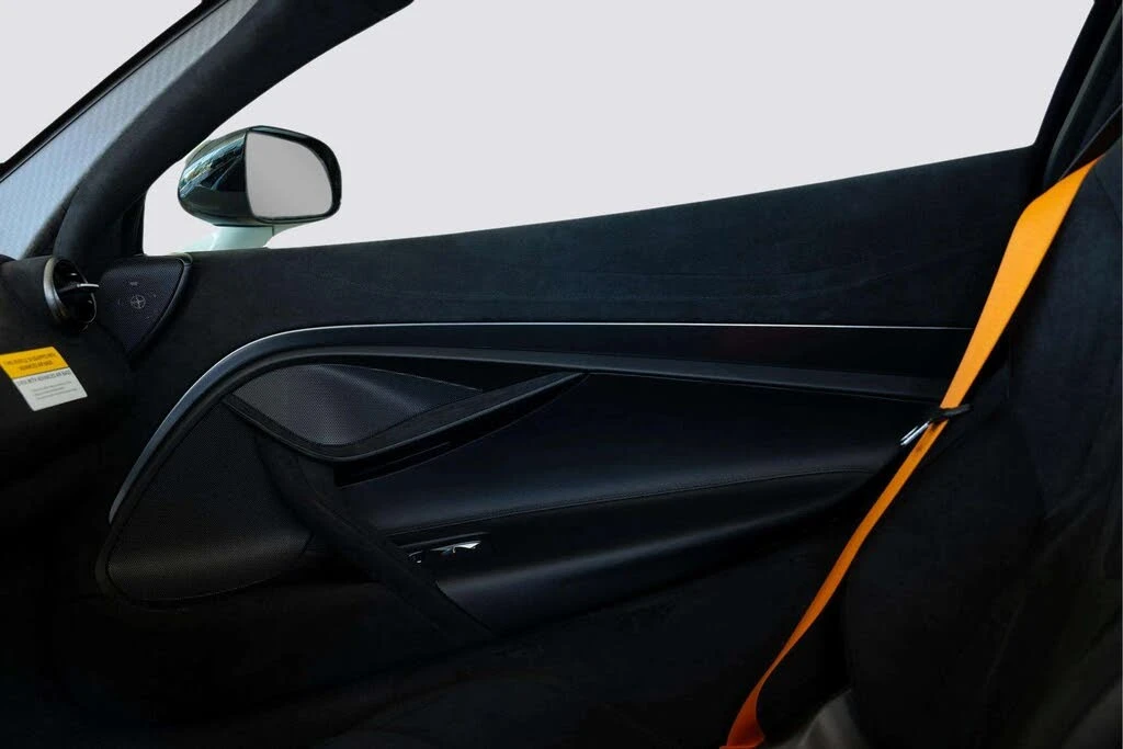 2026 McLaren 750S Coupe - Image 31 of 31