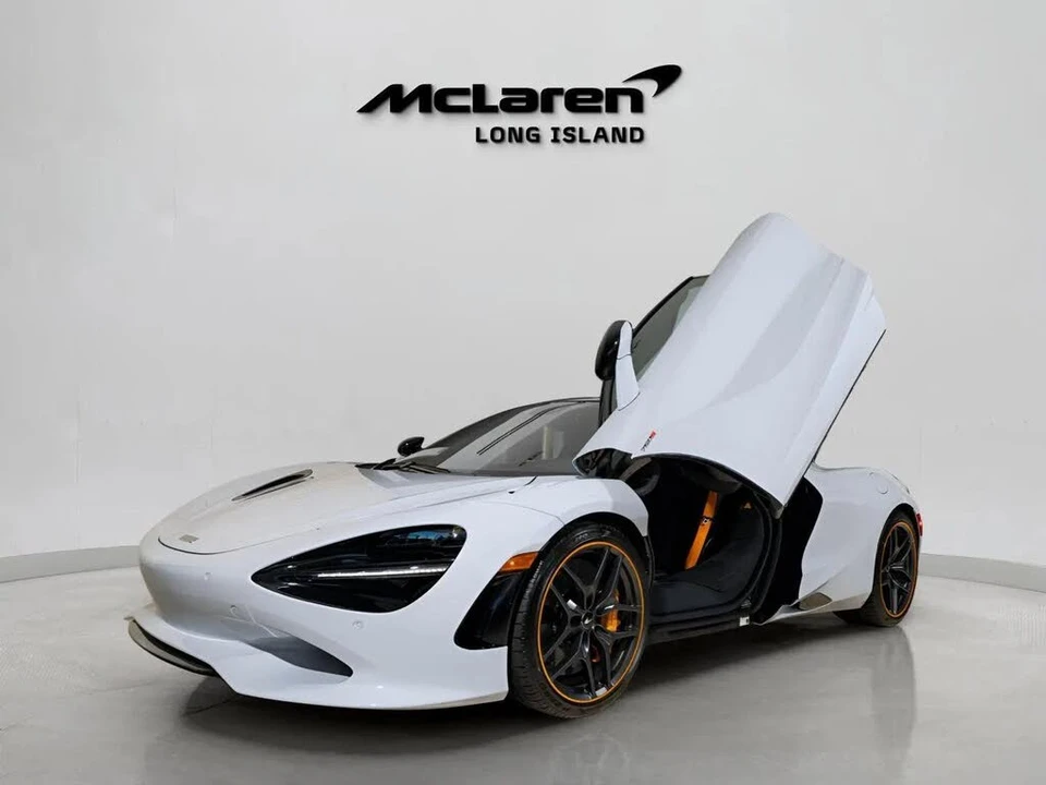 2026 McLaren 750S Coupe - Image 10 of 31