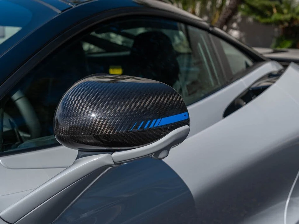 2026 McLaren 750S Coupe - Image 26 of 31