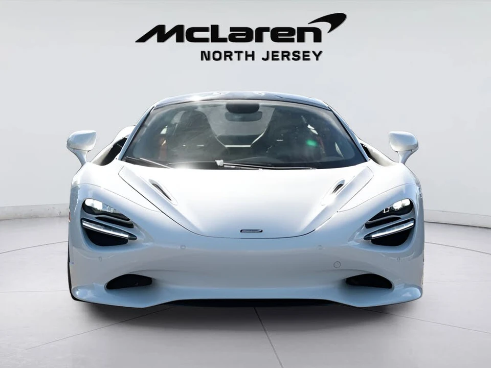 2026 McLaren 750S Coupe - Image 3 of 31