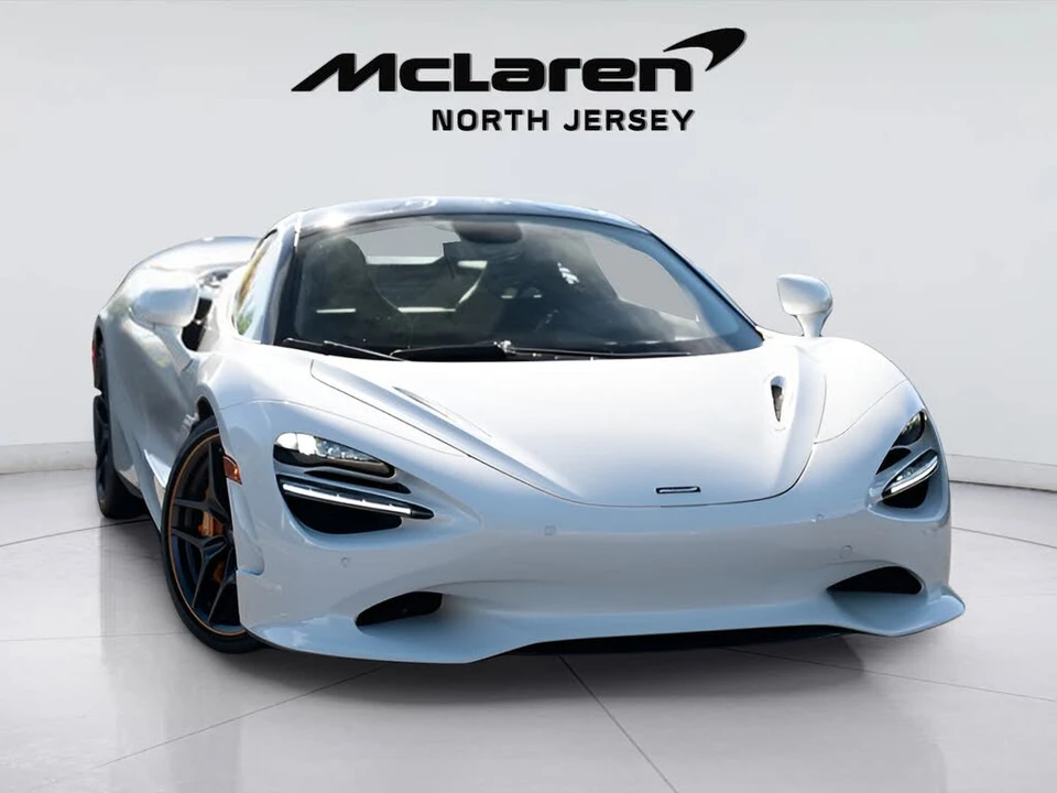 2026 McLaren 750S Coupe - Image 5 of 31