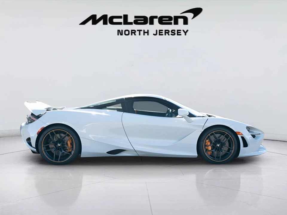2026 McLaren 750S Coupe - Image 7 of 31