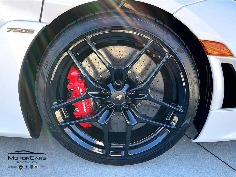 2026 McLaren 750S Coupe - Image 16 of 16