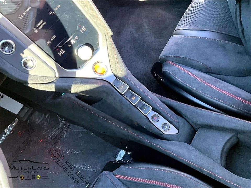2026 McLaren 750S Coupe - Image 8 of 16