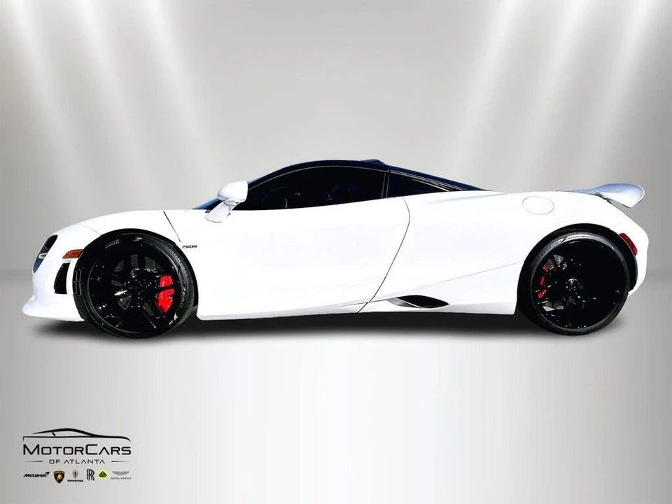 2026 McLaren 750S Coupe - Image 14 of 16
