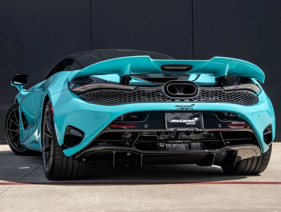 2026 McLaren 750S Coupe - Image 7 of 31
