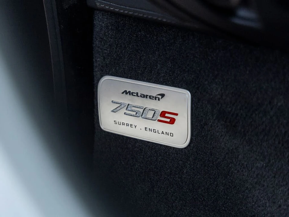 2026 McLaren 750S Coupe - Image 28 of 31