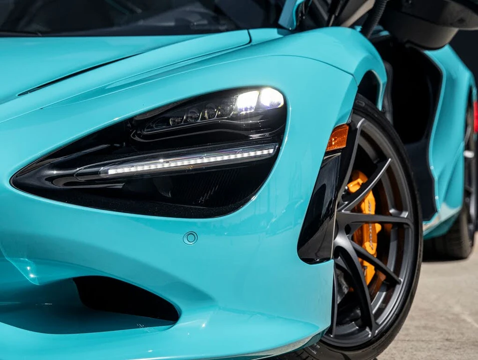 2026 McLaren 750S Coupe - Image 19 of 31