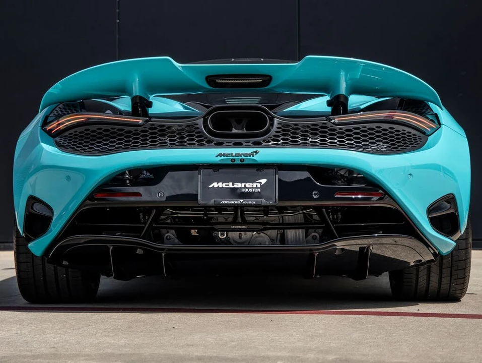 2026 McLaren 750S Coupe - Image 8 of 31