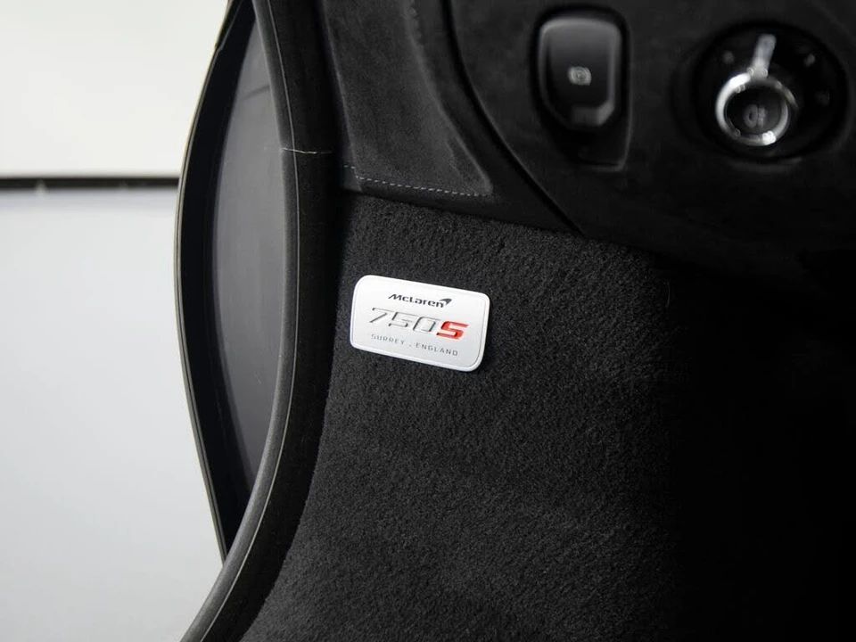 2026 McLaren 750S Coupe - Image 24 of 31
