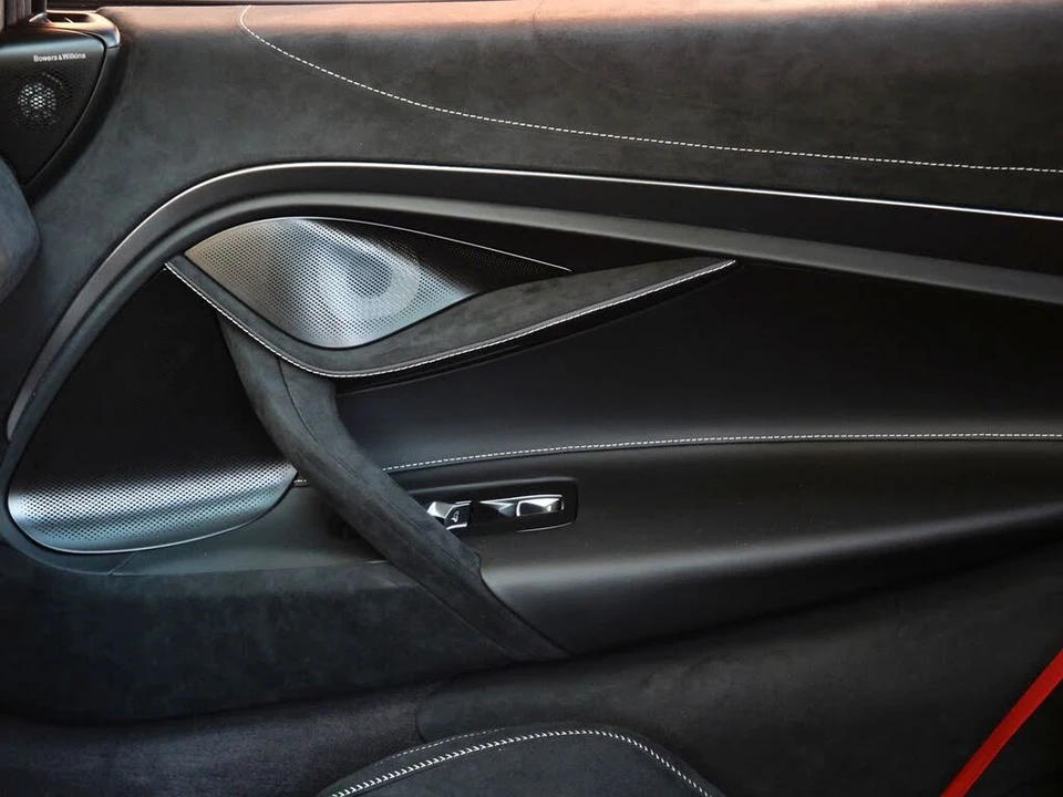 2026 McLaren 750S Coupe - Image 21 of 27