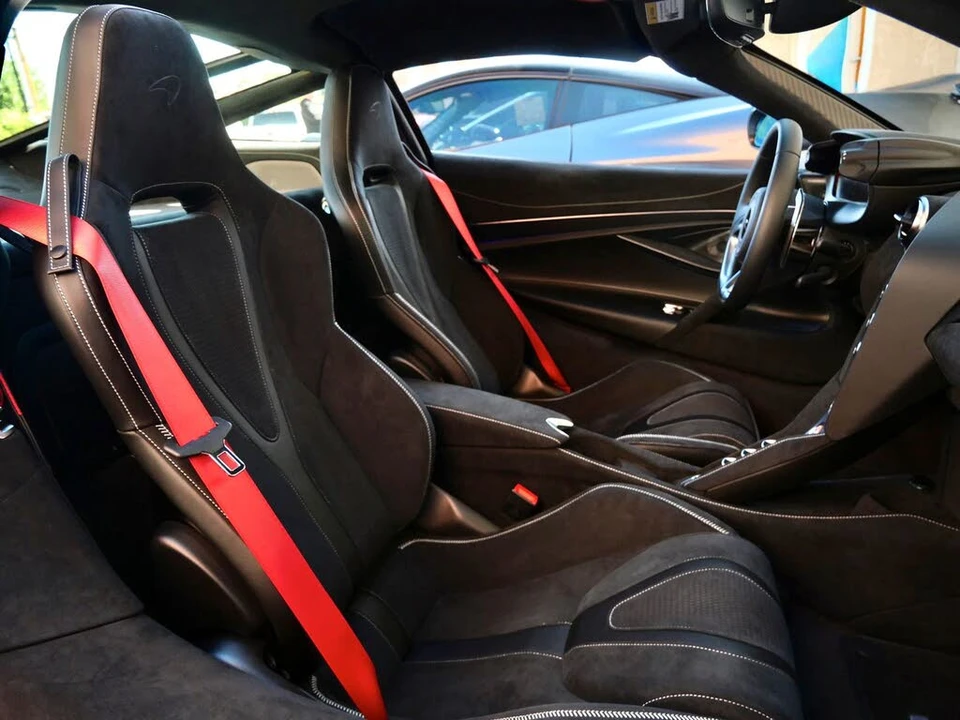 2026 McLaren 750S Coupe - Image 11 of 27