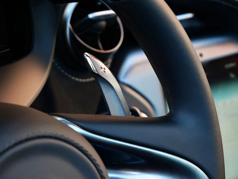 2026 McLaren 750S Coupe - Image 10 of 27