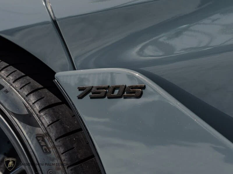 2026 McLaren 750S Coupe - Image 11 of 31
