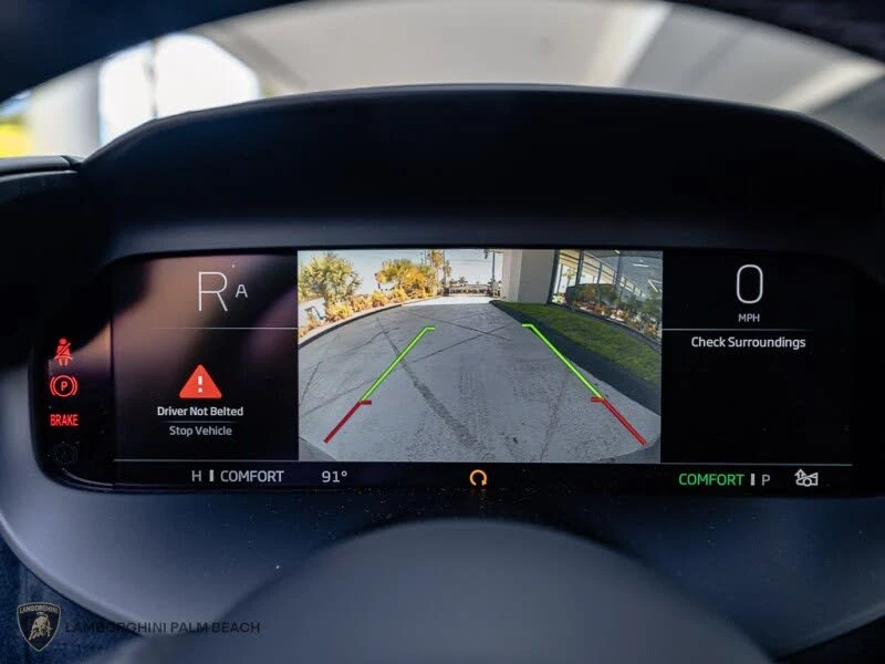 2026 McLaren 750S Coupe - Image 19 of 31