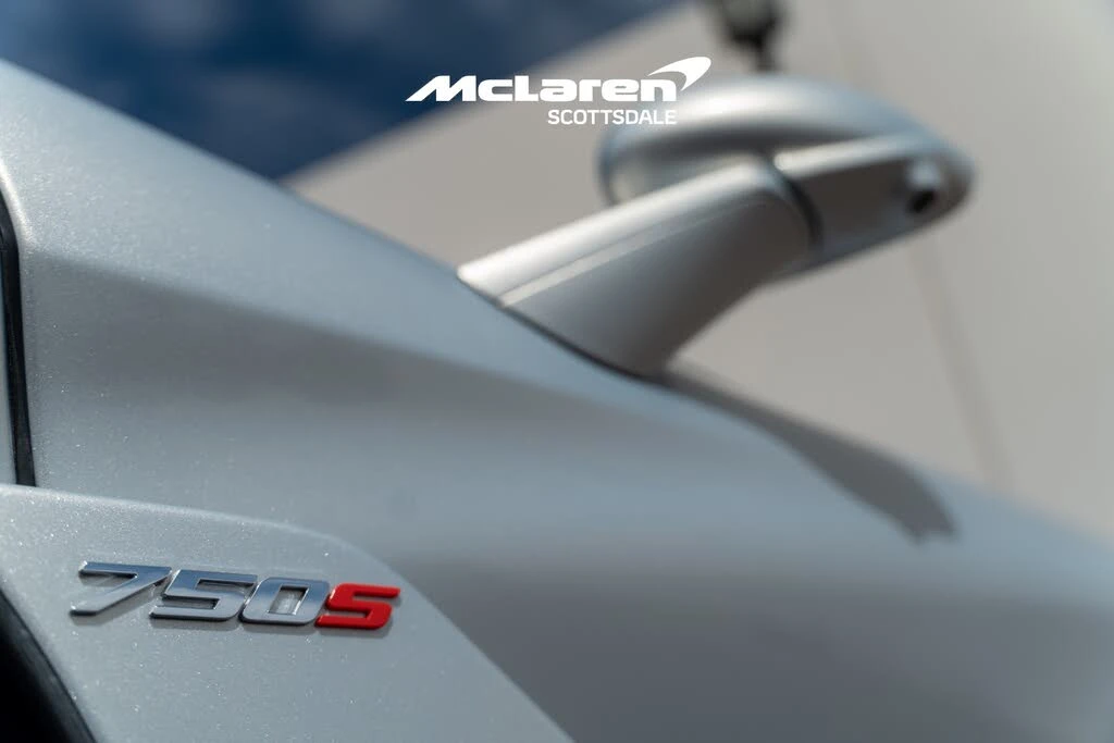 2026 McLaren 750S Coupe - Image 21 of 30